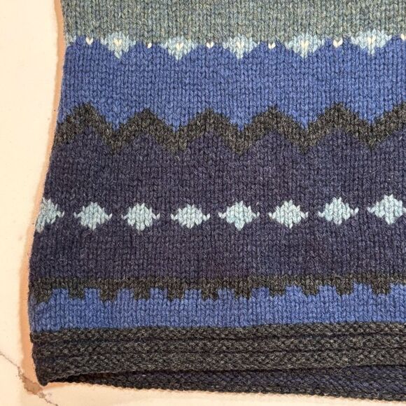 Lands' End | Women's Fair Isle Blue and Green Wool Turtleneck Sweater Size S - Picture 5 of 16